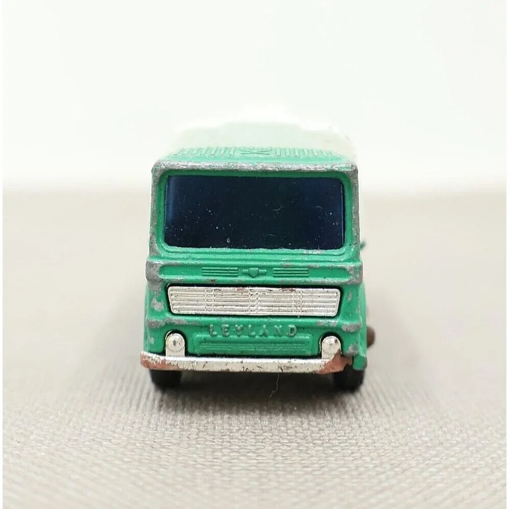 Lesney Matchbox Leyland Petrol Tanker BP No.32 Green Made in United Kingdom BP